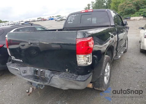 2013 Toyota Tundra Grade 5.7L V8 z USA, uszkodzony, nr VIN 5TFRY5F14DX133483